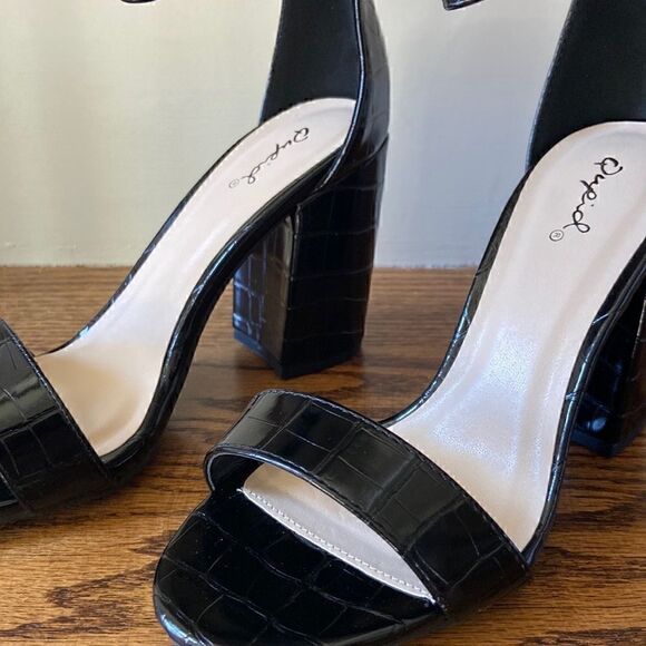 NEW! Black Croc Chunky Heel Size 9 - Picture 6 of 7